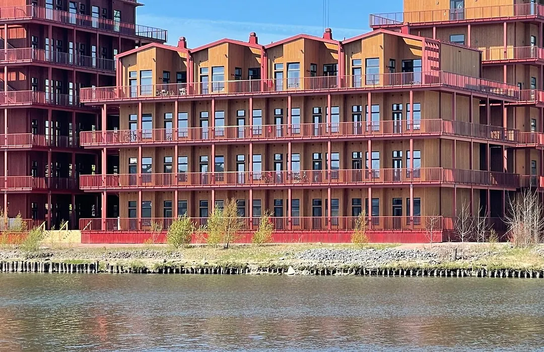 Waterfront Cabins Studio Apartments-1